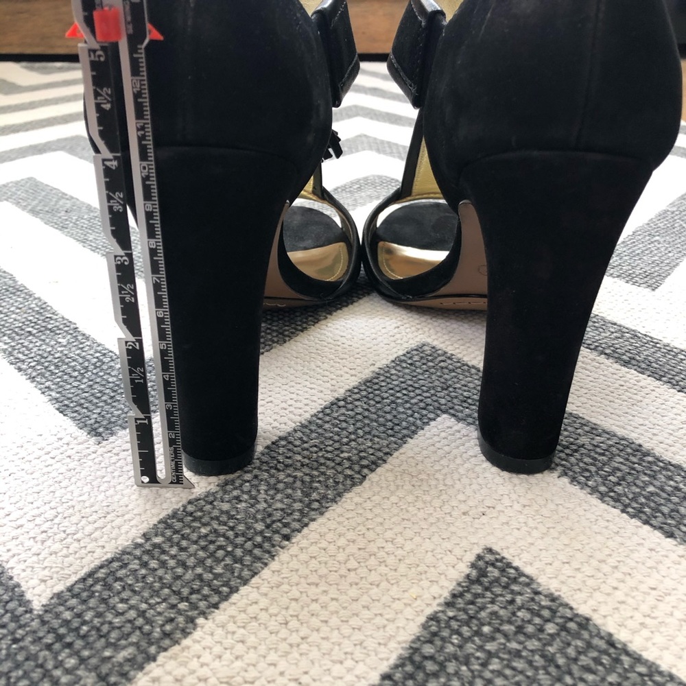 NWOT | Ladies Tstrap Coach Heels - Picture 8 of 8